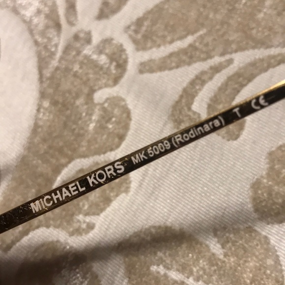 Authentic Michael Kors aviator sunglasses - Picture 2 of 6